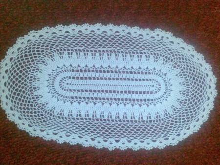 Háčkovaný obrus 8